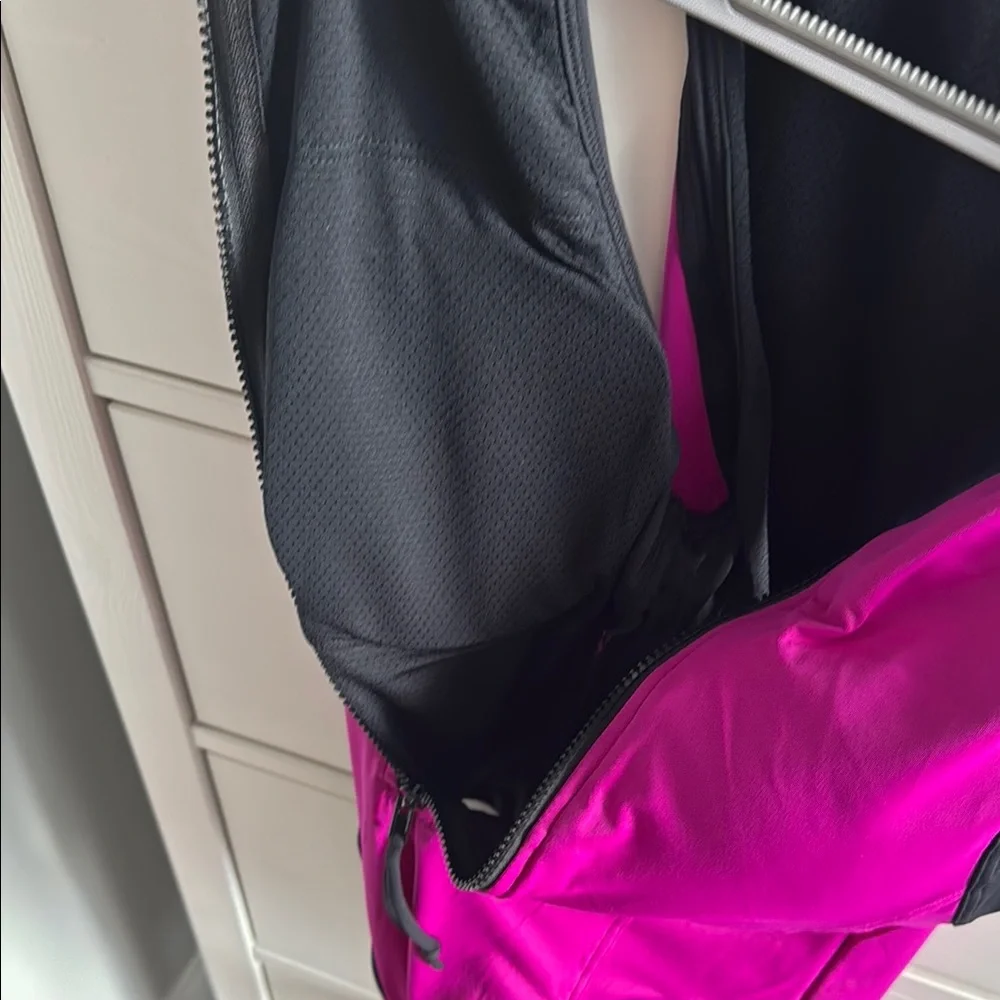 NWOT Gap Swimsuit with Zip Front - Picture 6 of 6